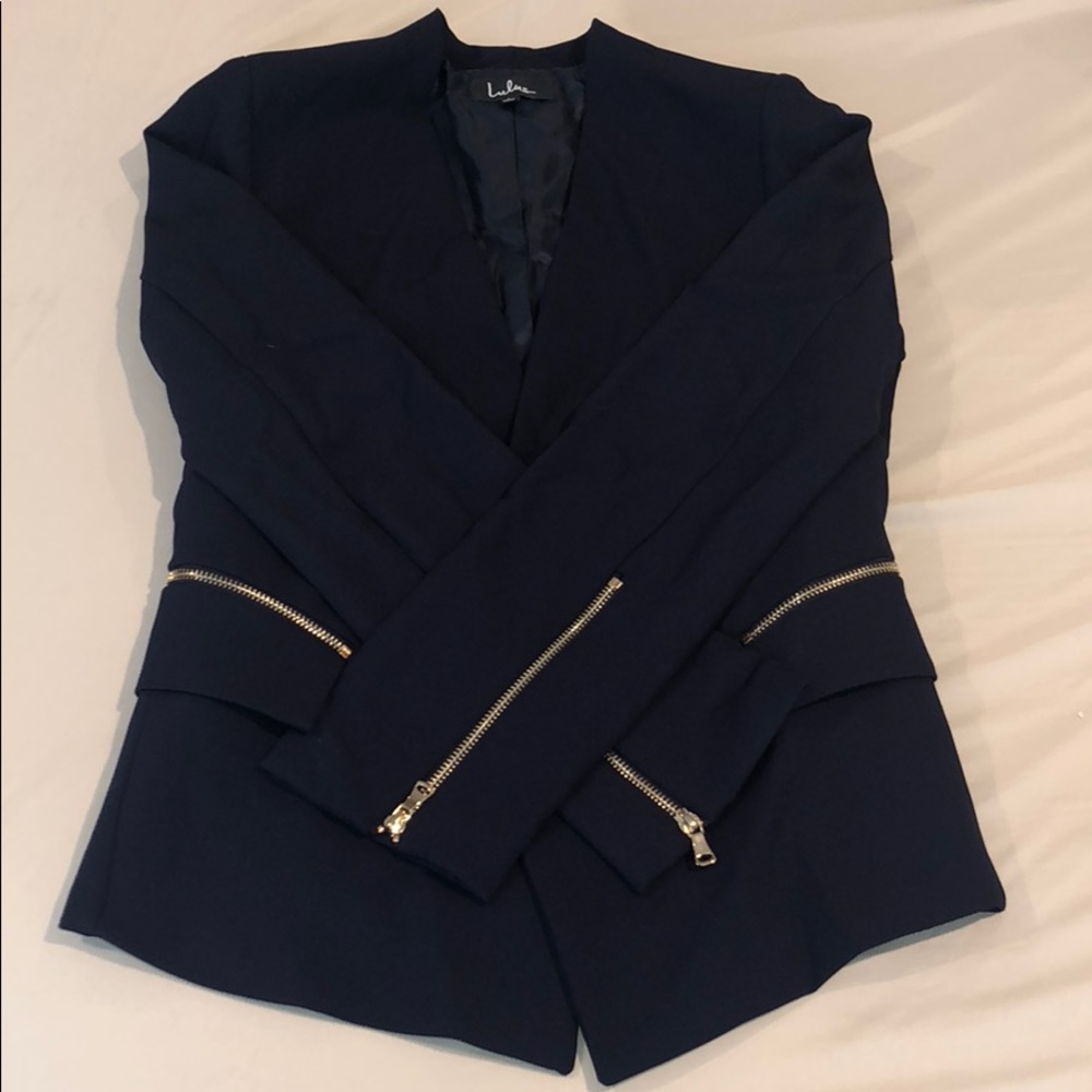 Lulus Blazer Size L- never worn